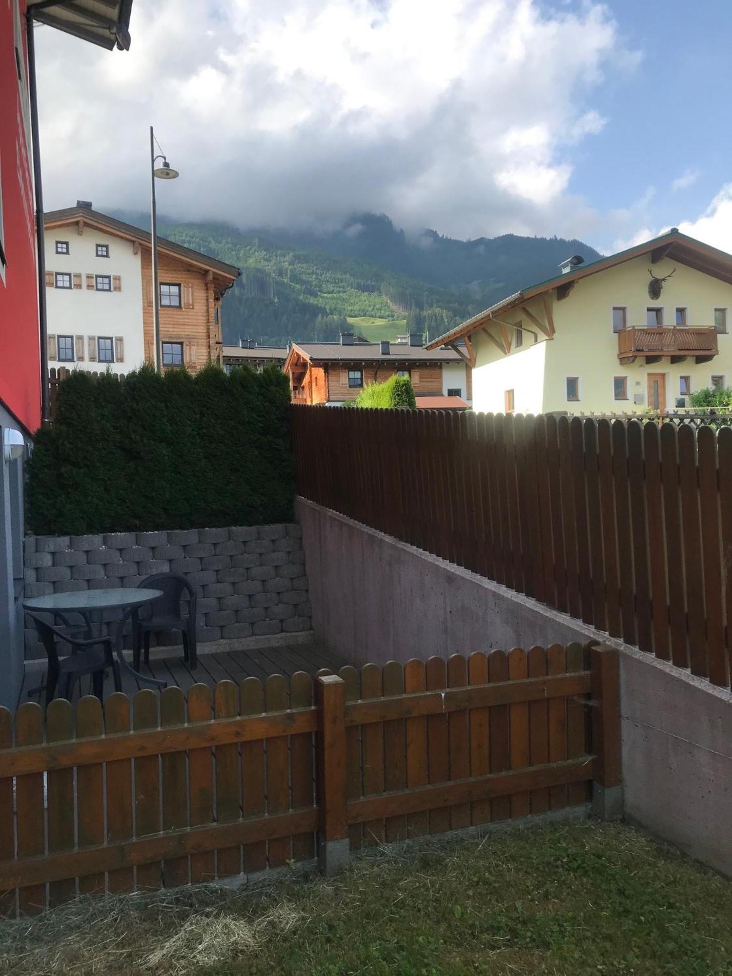 Elto Appartements Kaprun Exterior photo